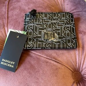 NWT Badgley Mischka Leather Mini Credit Card Holder Zip Top Black White